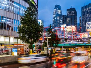 全公司只有一個法人,不給法人發(fā)工資繳納社?？梢詥?？